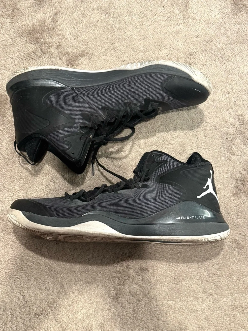 Jordan Men's Mid-Top Basketball Shoes - Black & White